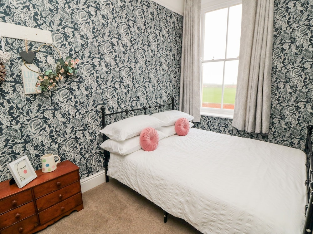 No.20 The Headland
