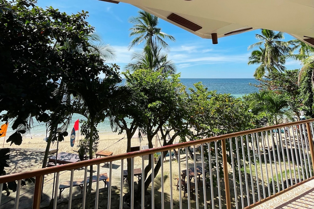 Durhan White Beach Resort powered by Cocotel