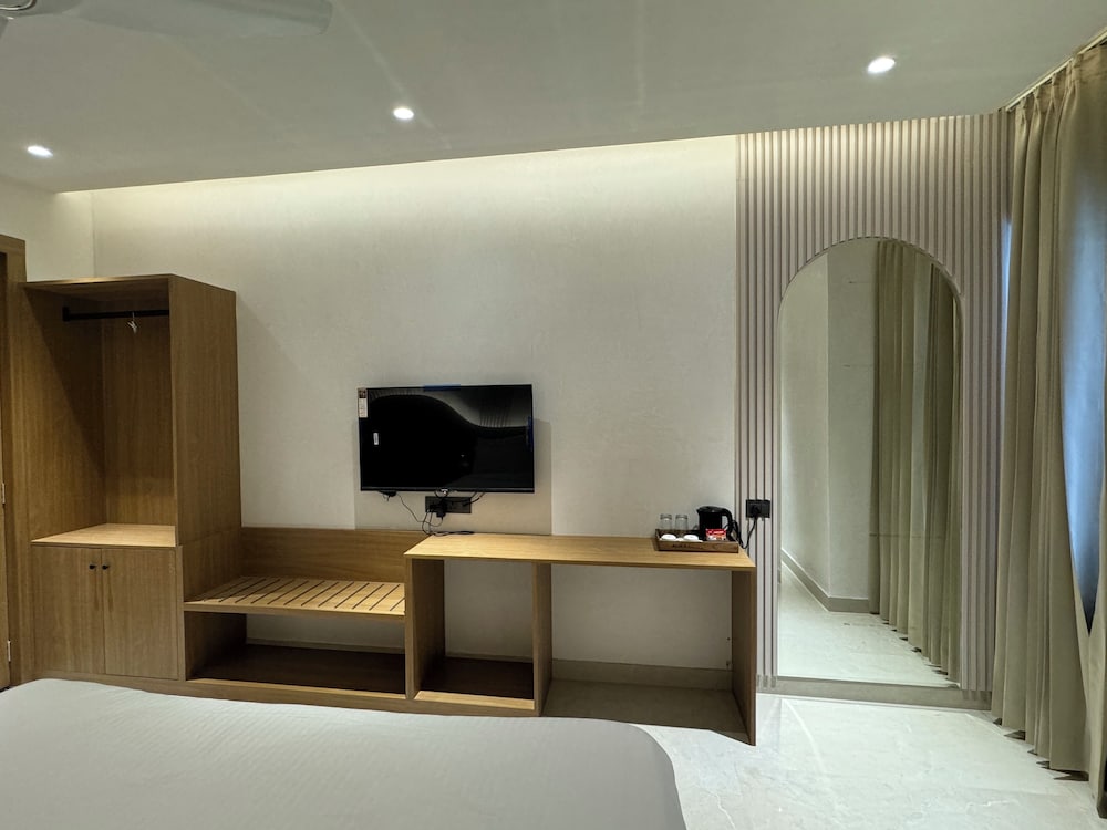 Aura Gold Resort