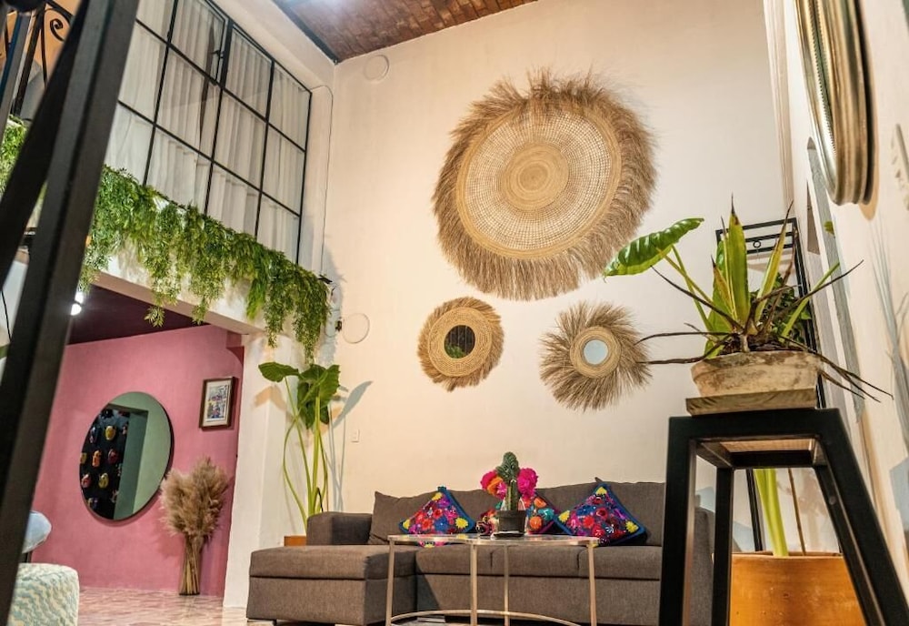 Homestal California Hostal Tlaquepaque