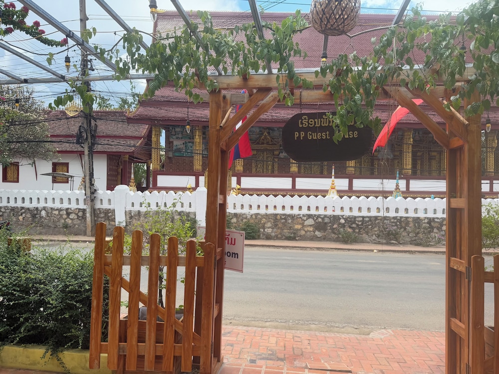 PP Guesthouse LPB