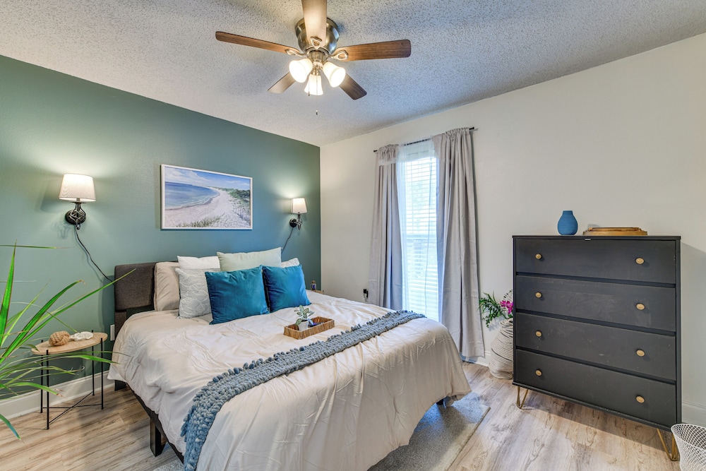 Private Yard & Patios: Family Home in Laplace!