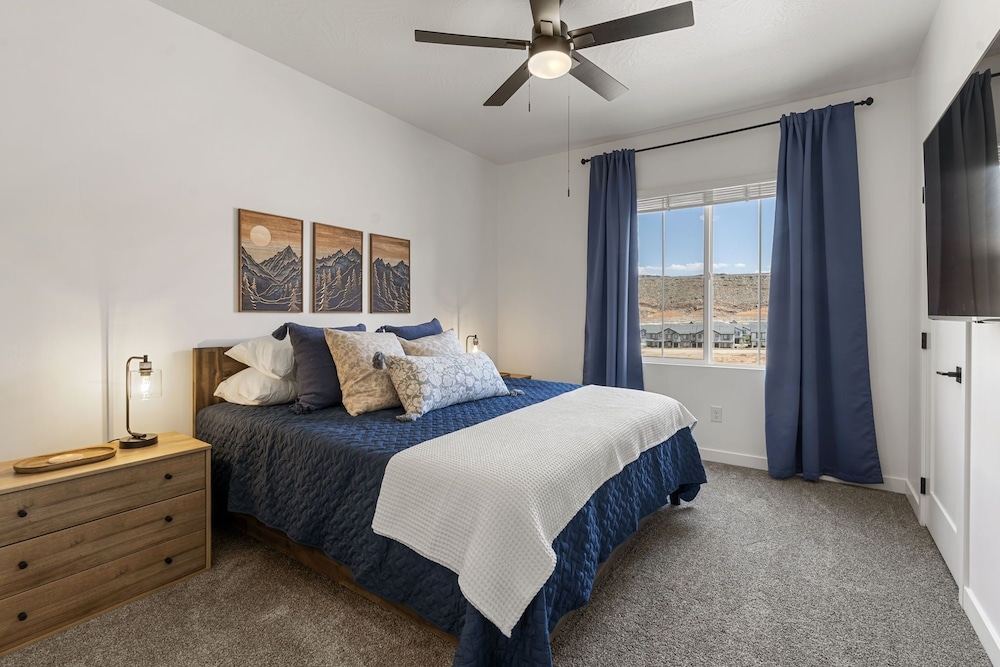 Red Rock Trails 4 Bedroom Townhouse