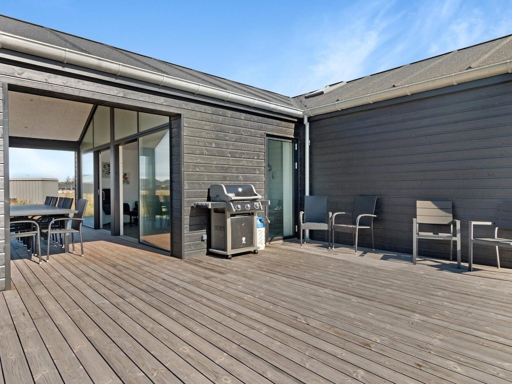 Holiday Home, 950m From sea