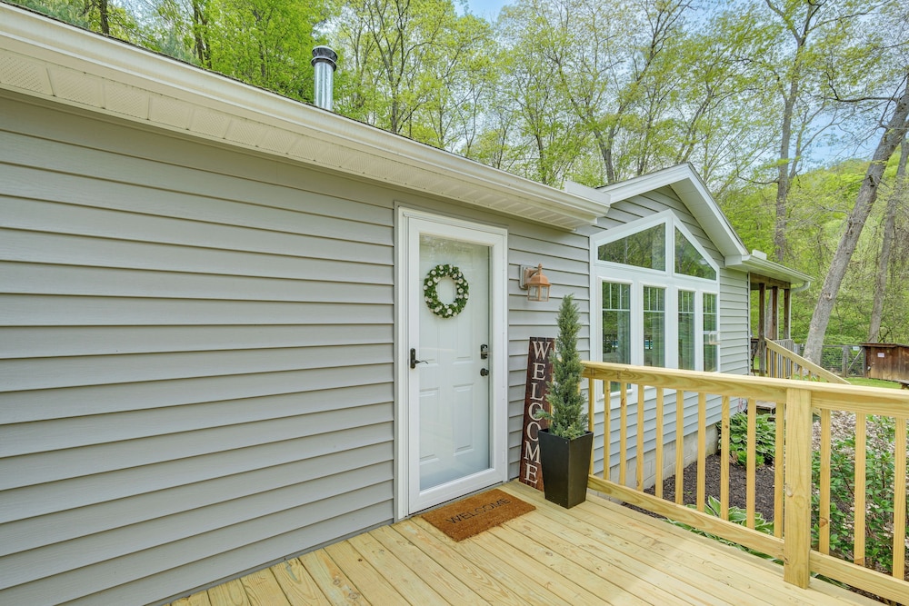 Walk to River: Loudonville Retreat w/ Hot Tub!
