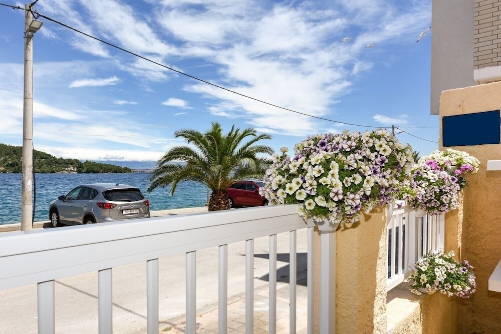 Kolt - 15 m From the sea - A1 view 4