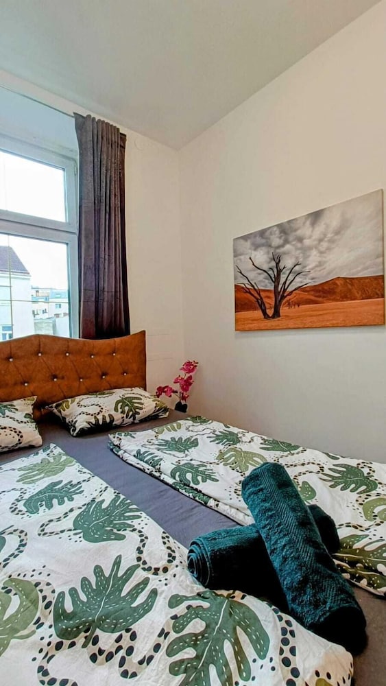 Comfy 4BR Apt Ideal for Groups Families
