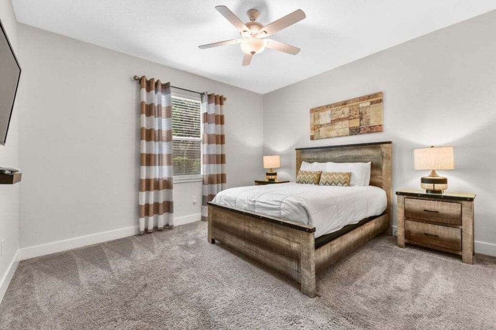Elegant 8br Retreat W/ Private Pool, Spa & Family-friendly Comfort 8 Bedroom Villa