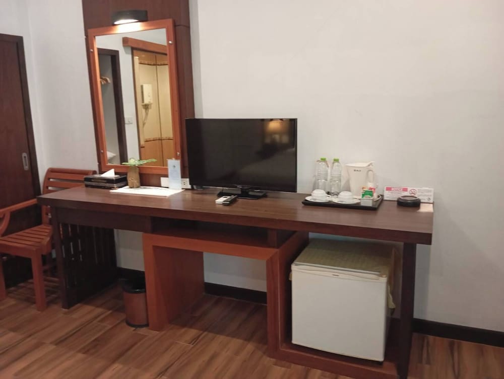 Phangan Bayshore Resort