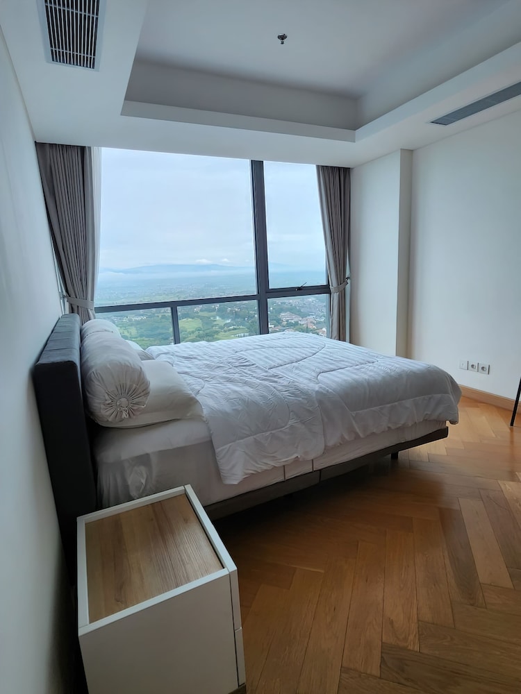 Fairview House - Luxstay near Airport
