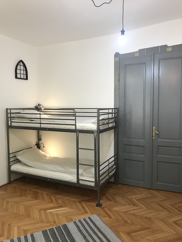 Passpartout Hostel