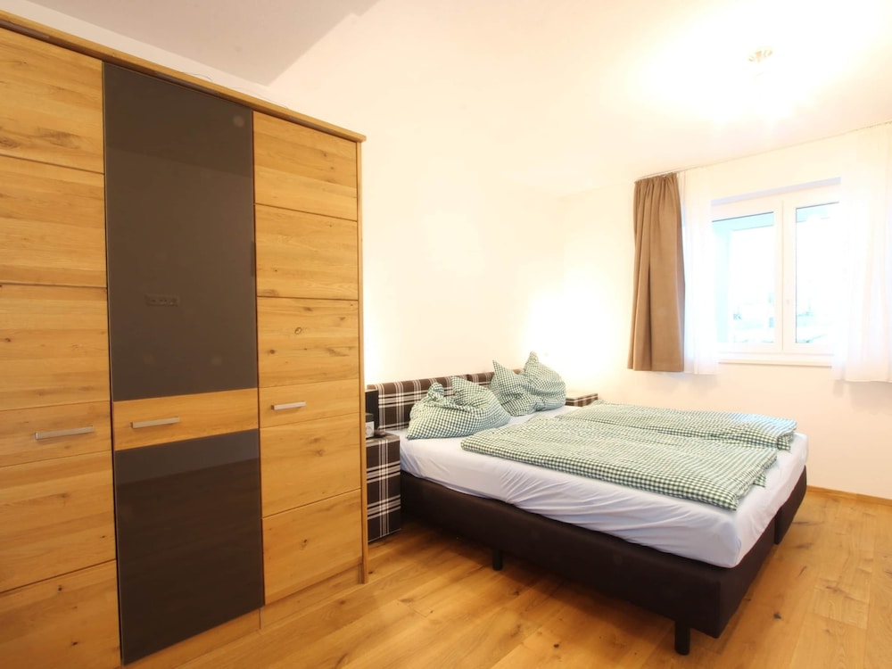 Apartment in Neukirchen Near Ski Lift view 2