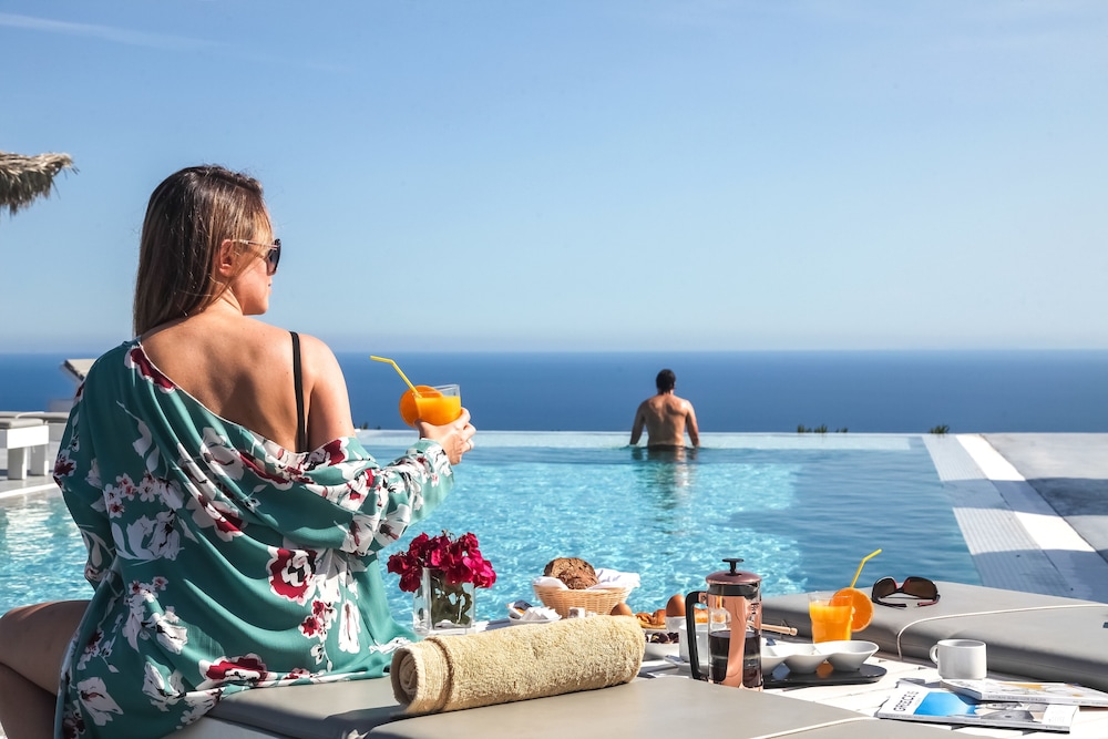 EOS Villa