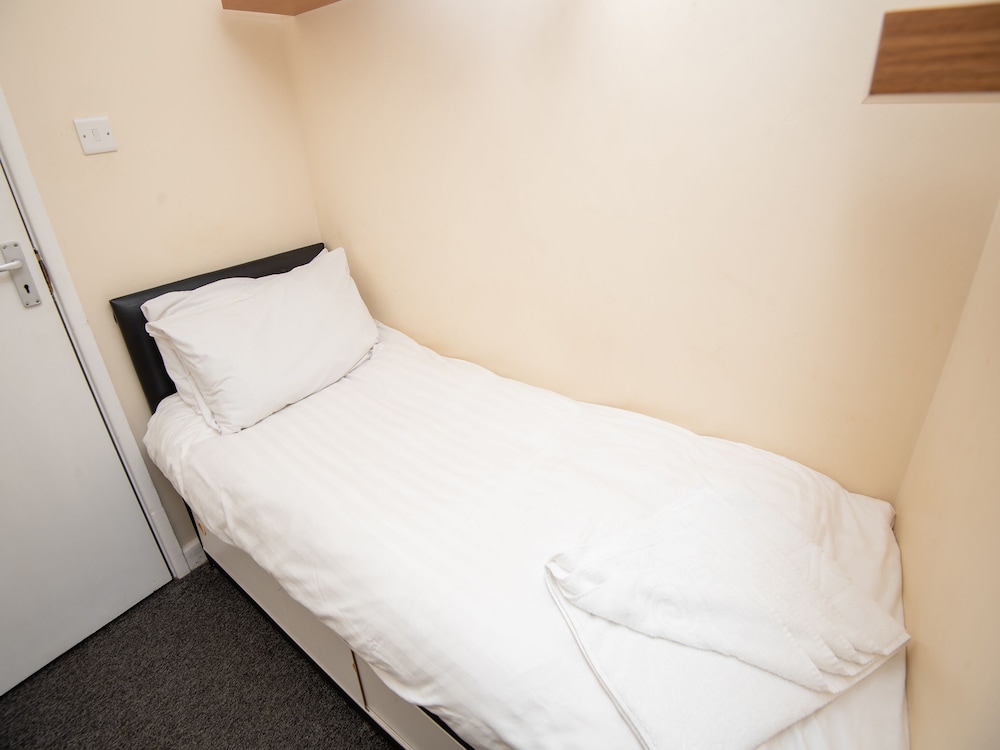 High Wycombe Vacations - Chris's Motel - Property Image 9