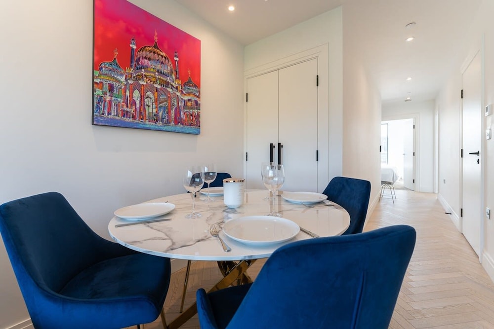 Host Stay Valley Gardens Apartment view 4