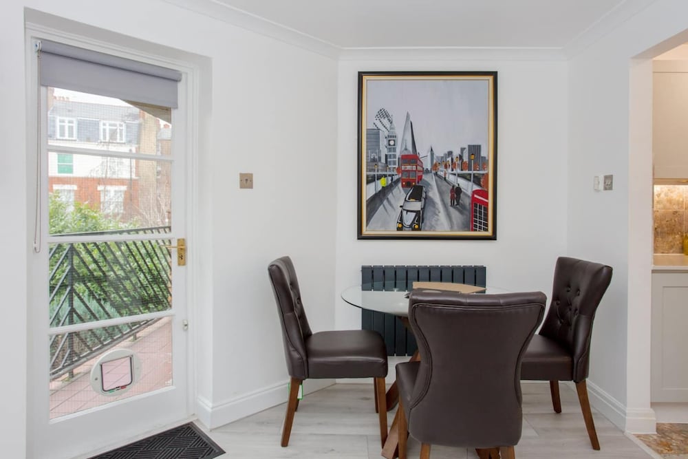 Homely 2 Bedroom Apartment in Maida Vale