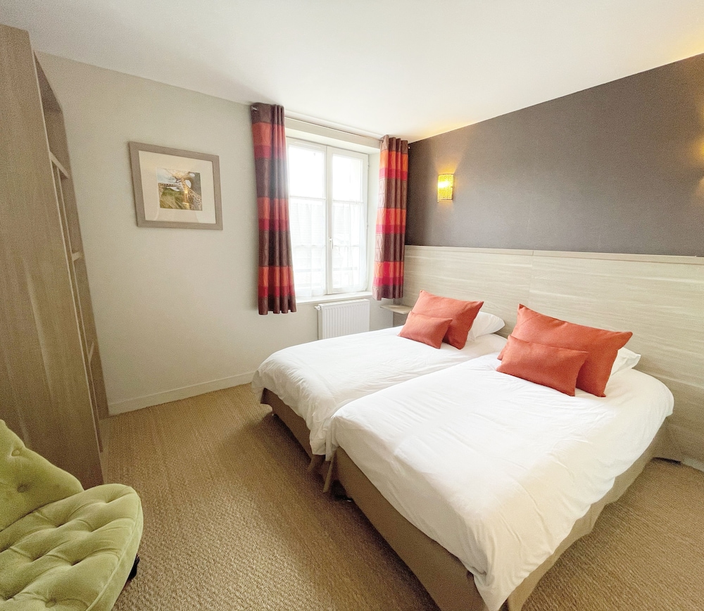 Auberge du Chasseur view 4