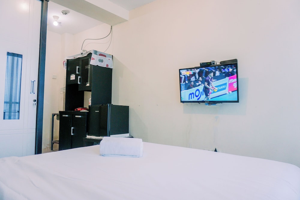 Good Choice And Restful Studio At Tifolia Apartment view 3