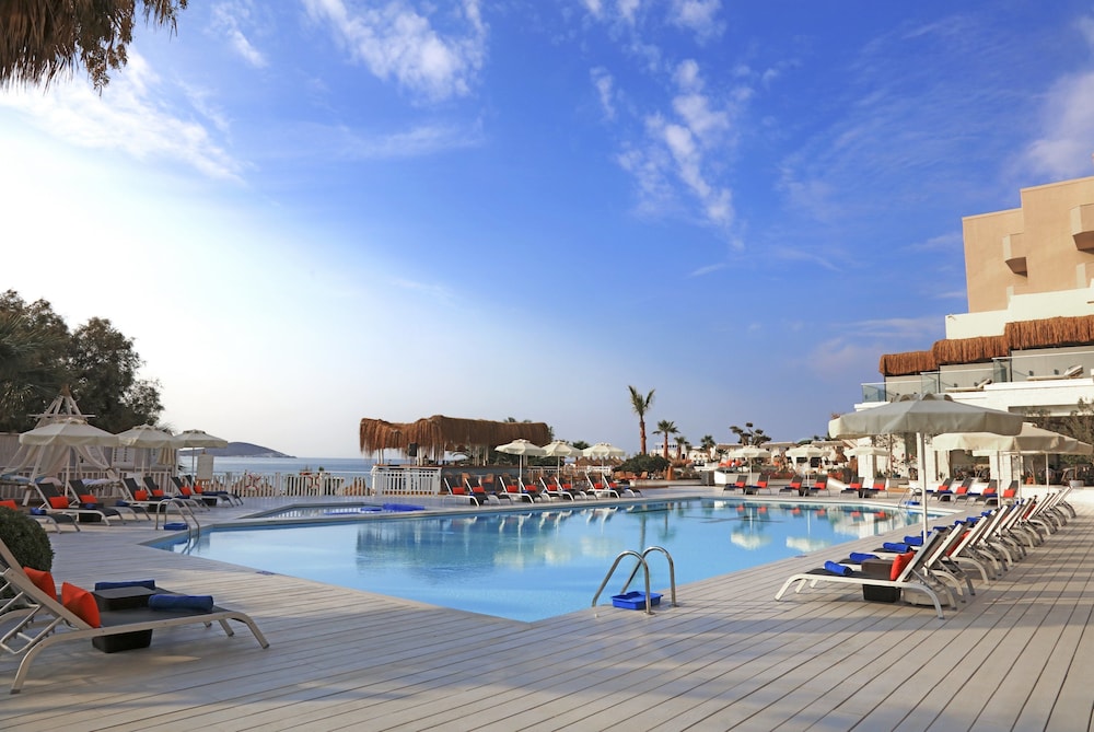 Design Plus Seya Beach Otel - Image 7