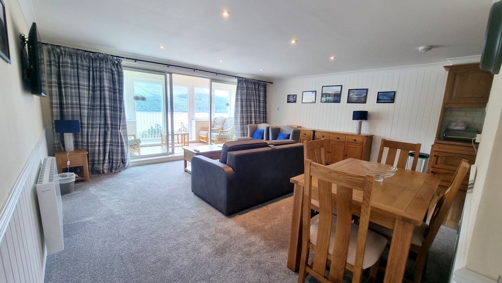 Loch Rannoch Highland Club Red Deer Lodge 05