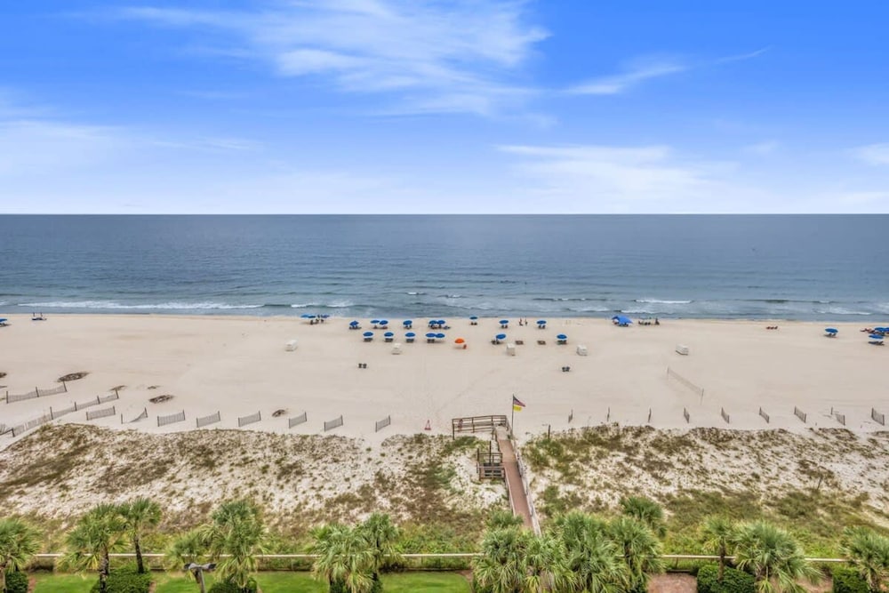 Regency Isle 711 2 BR 2 5 BA Sleep 8 Gulf-front