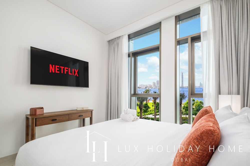 LUX The Creek Residence Suite