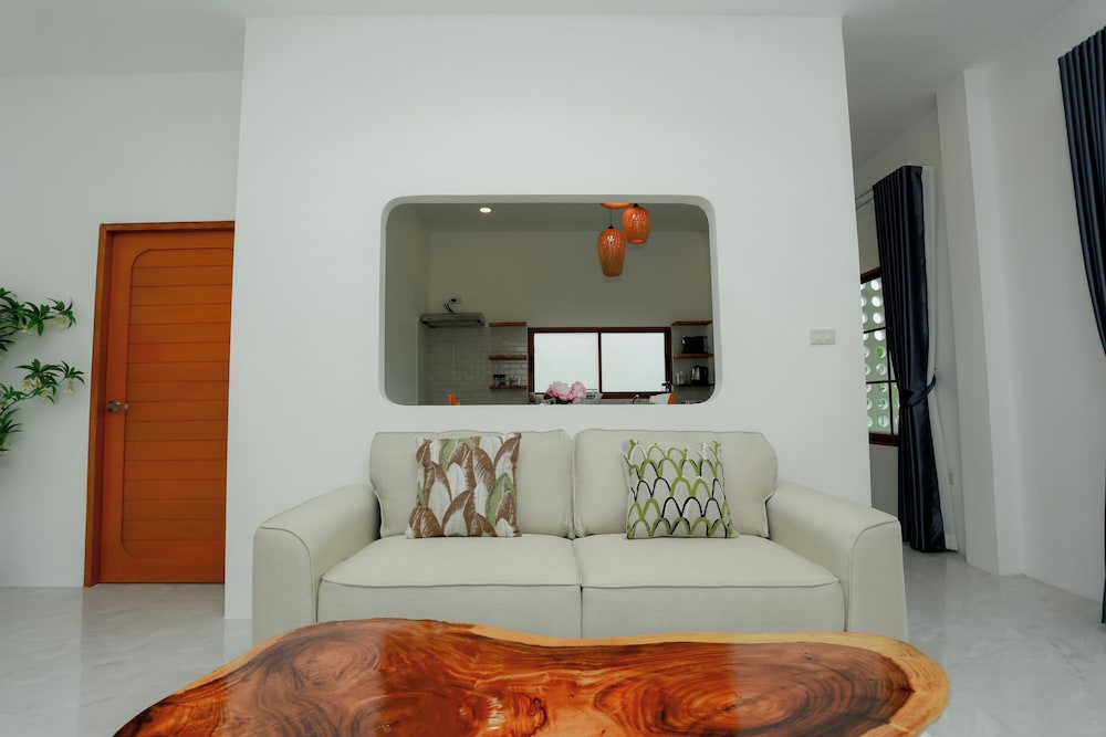 Rock & Lune Boutique Villas