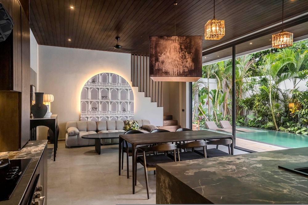 Umayam Luxury Townhouse 7 by Alfred in Bali - New Modern Luxury 3BR w Pool Near Pererenan Beach