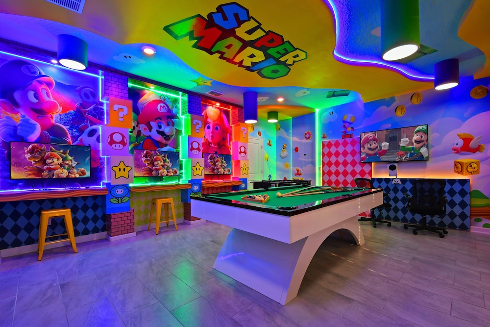 Epic Family Getaway: Themed Villa Near Disney !