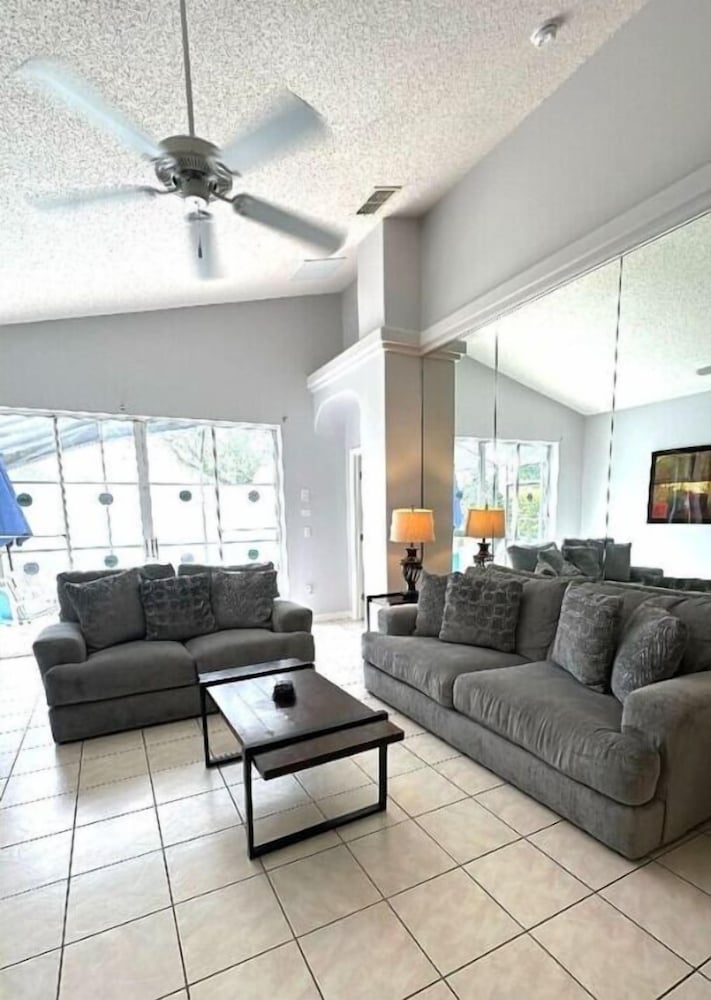 Spacious Villa-Pool&Game Room