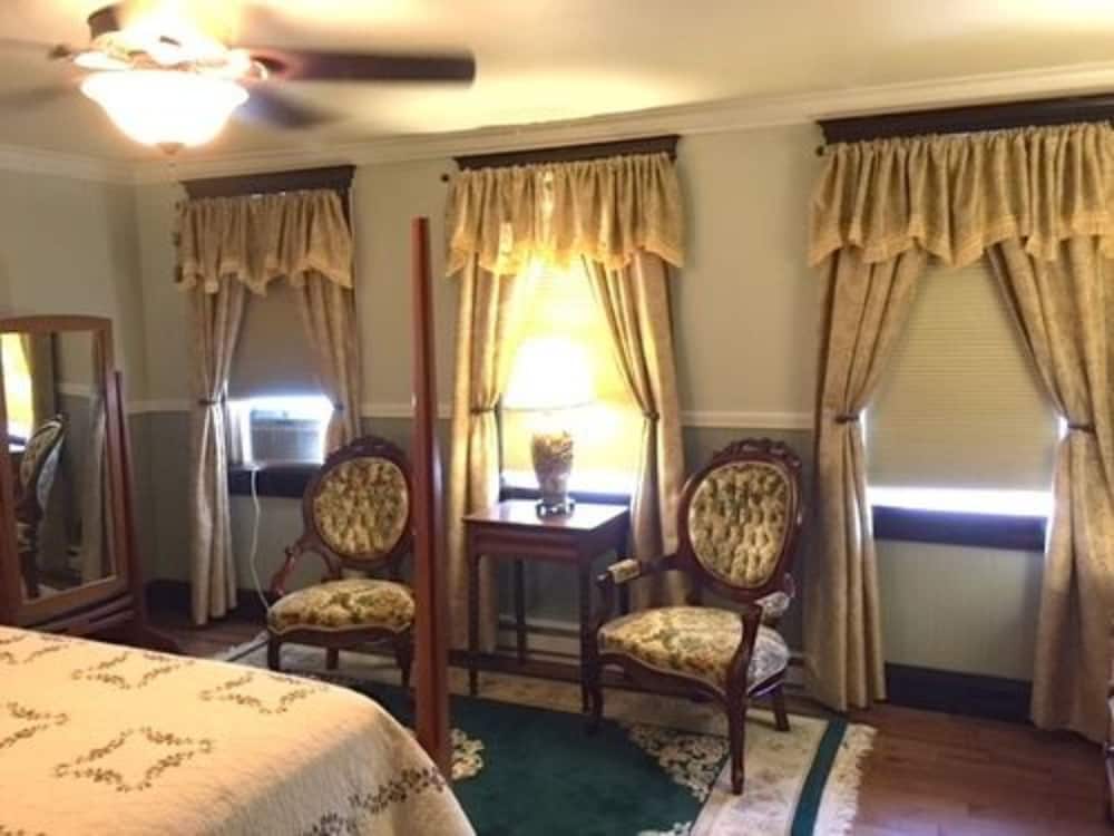 River House Lodge