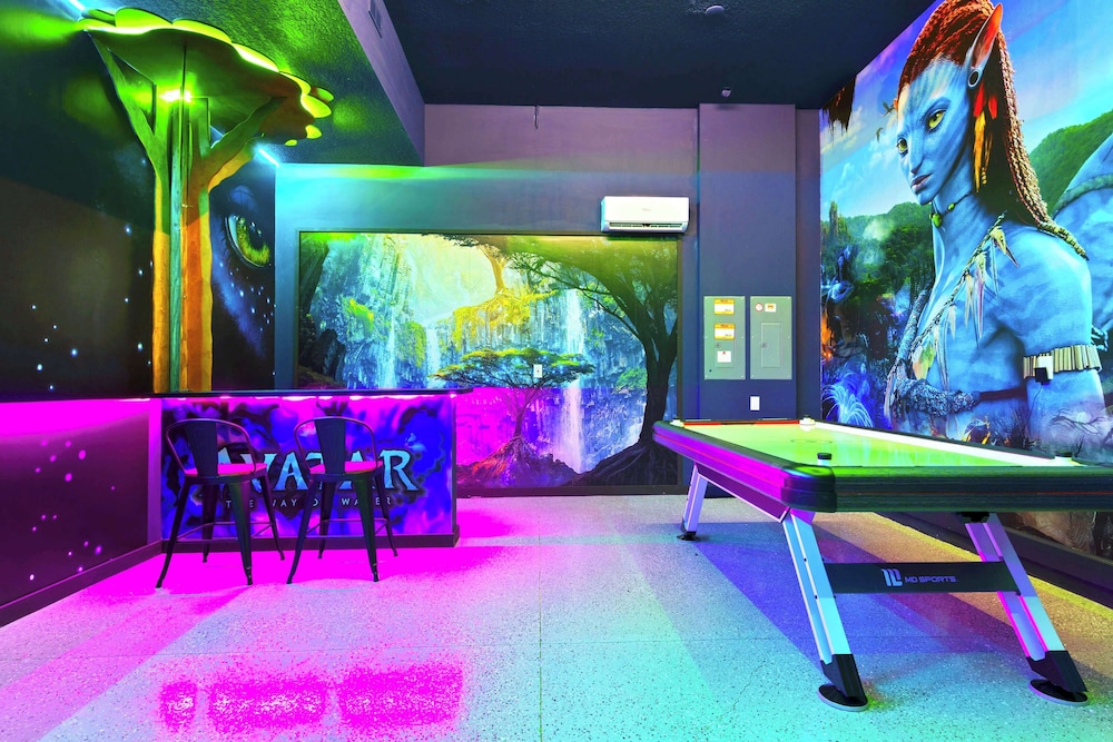 Magical 15-bedroom Villa Game Room, Theater & More!
