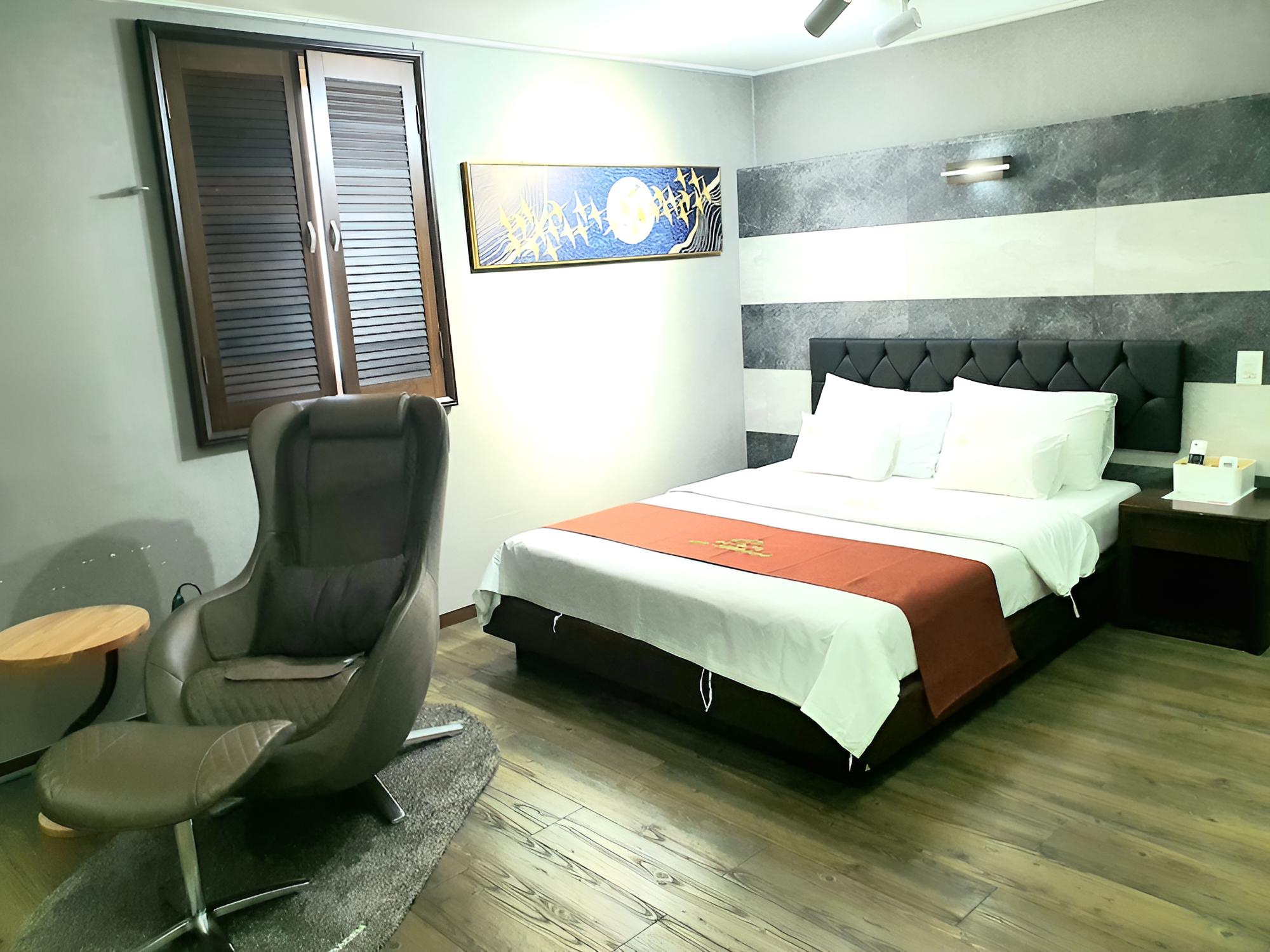 eHotel Gumi