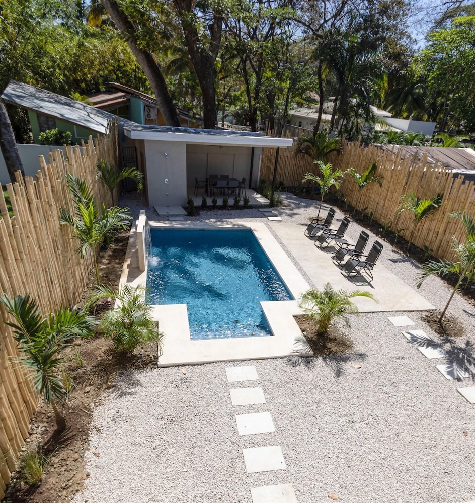 Playa Potrero 4 BR Home Pool Centrally Located - Casa Oasis Surfside