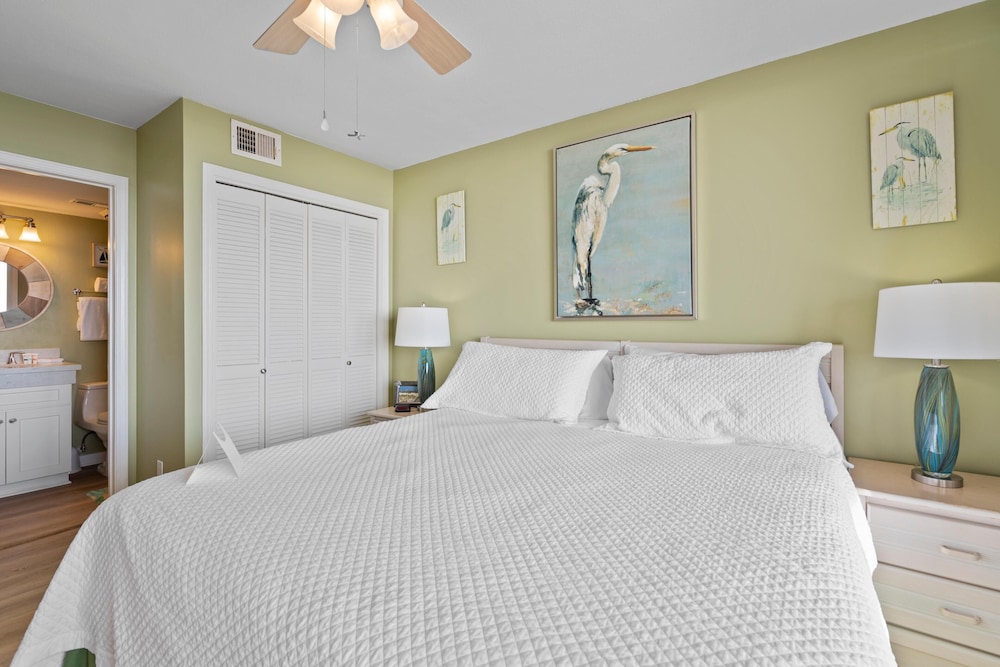 Seaside Beach & Racquet 4507
