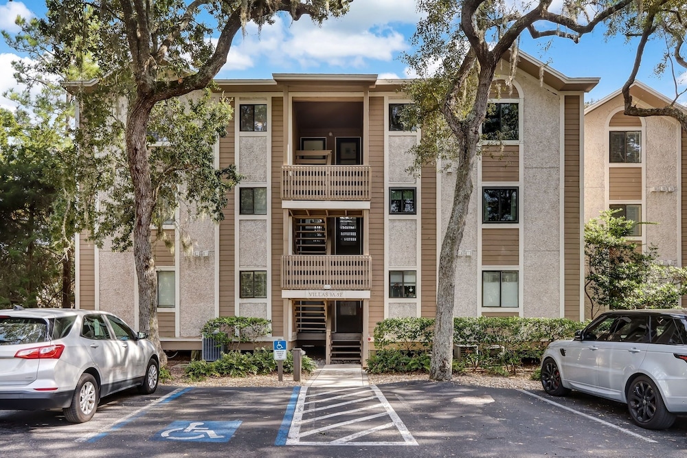 Amelia Landings 9e 2 Bedroom Condo