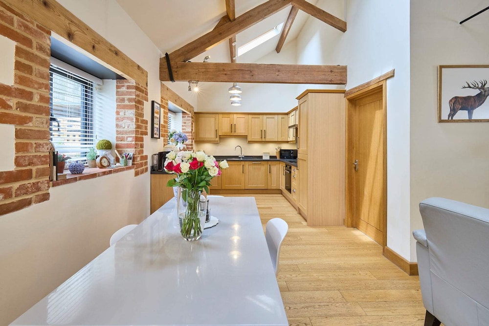 Host Stay Rupert s Barn