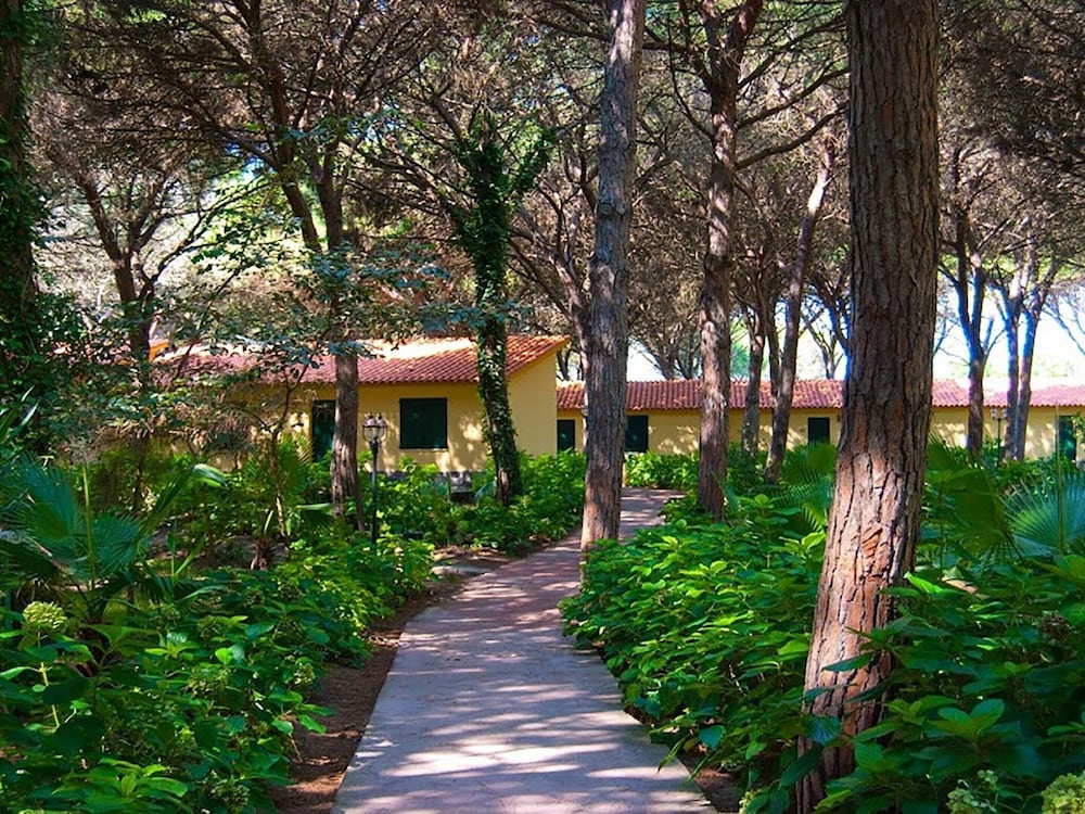 Holiday Home in Arborea With Pools & Spa photo 3