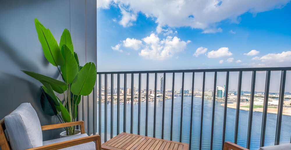 LUX The Dubai Creek Edge Suite
