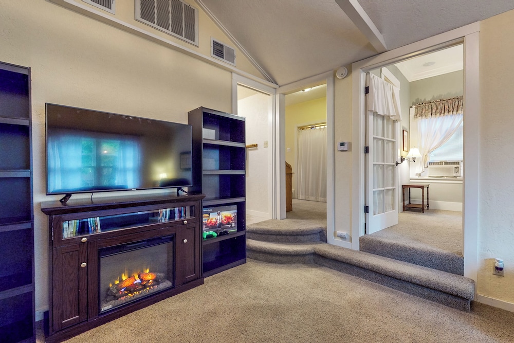 Forbestown Retreat: Easy Access to Clear Lake