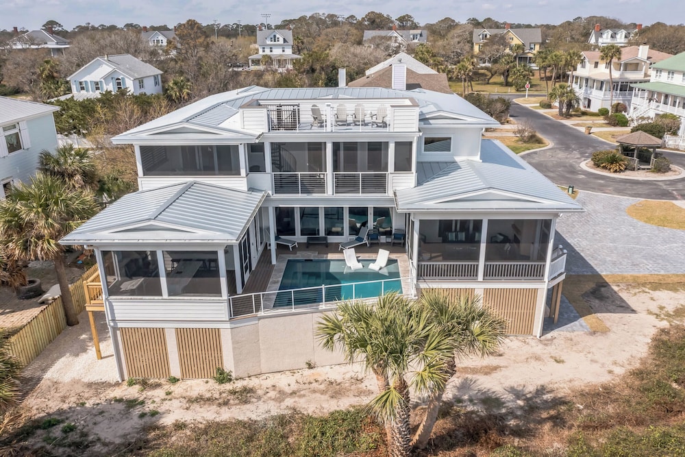 Suite Beach Tybee by Tybee Vacation Rentals