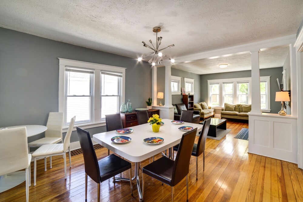 Cozy Indiana Getaway Near Washington Park Zoo!