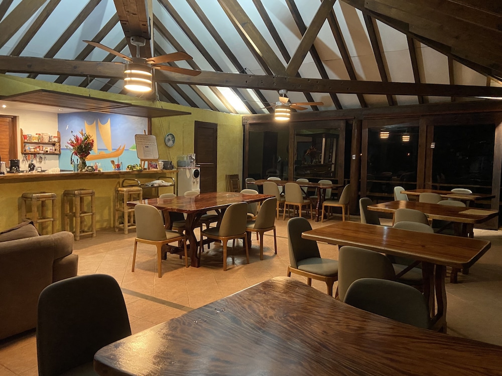 Fare Oviri Lodge