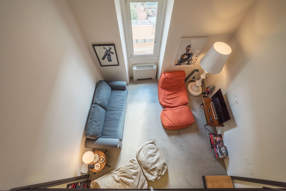 San Teodoro Modern Loft