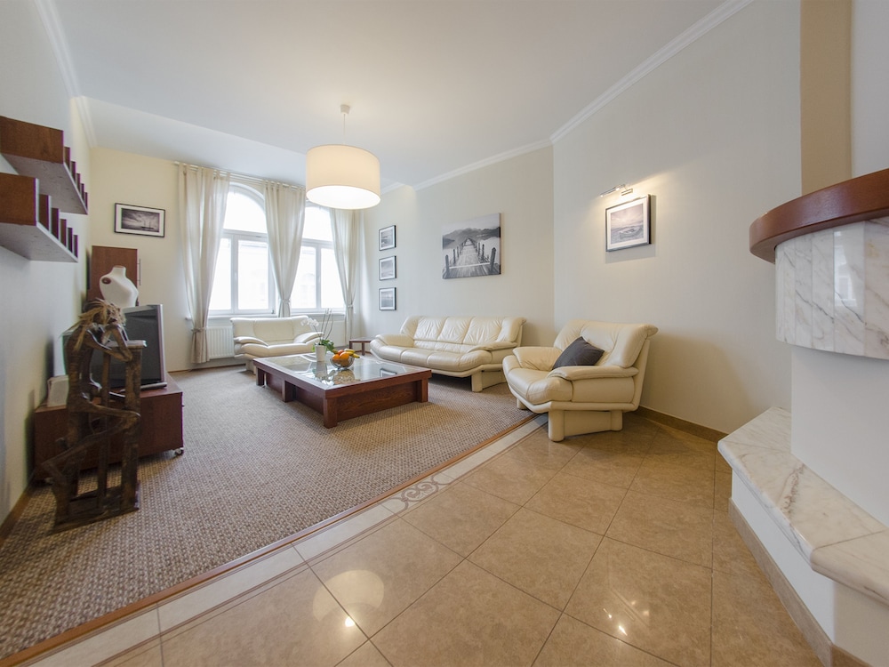 Dom & House - Apartments Monte Cassino