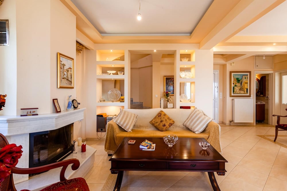 Verga Majestic Sunsets - Villa Close to the Beach photo 3