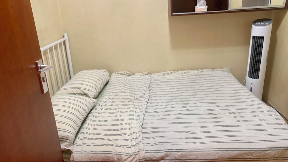 Beijing Furnished Apt with Queen bed