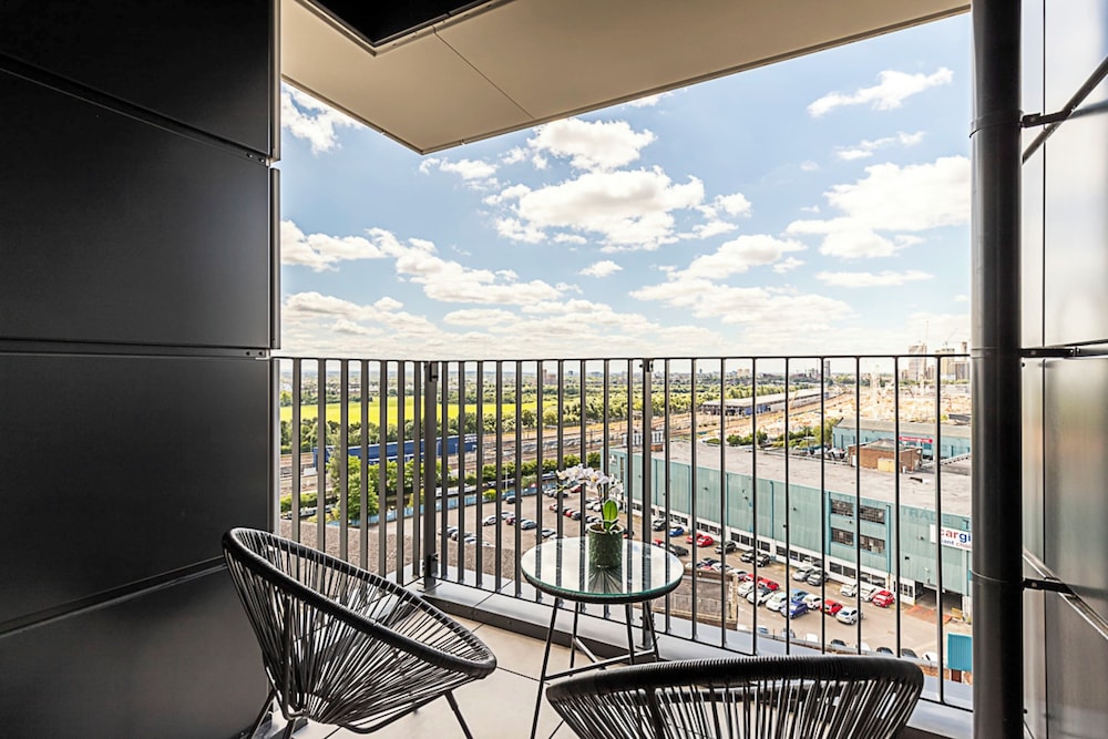 Sky-high Apartment With Modern Decor