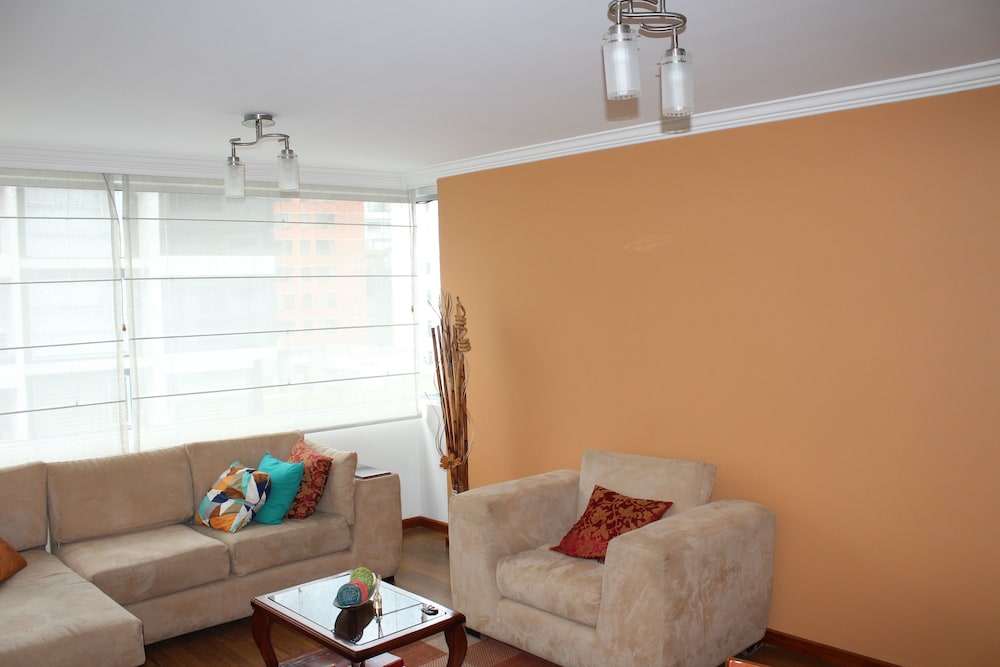 Homevoyage Suite