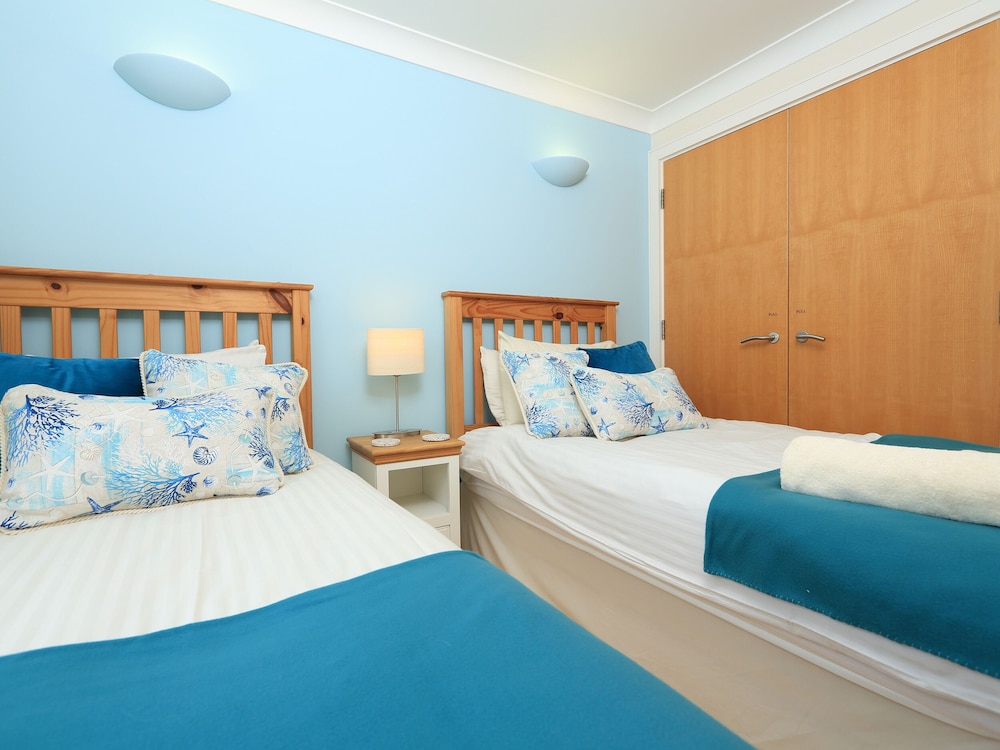 8 Thurlestone Beach view 2